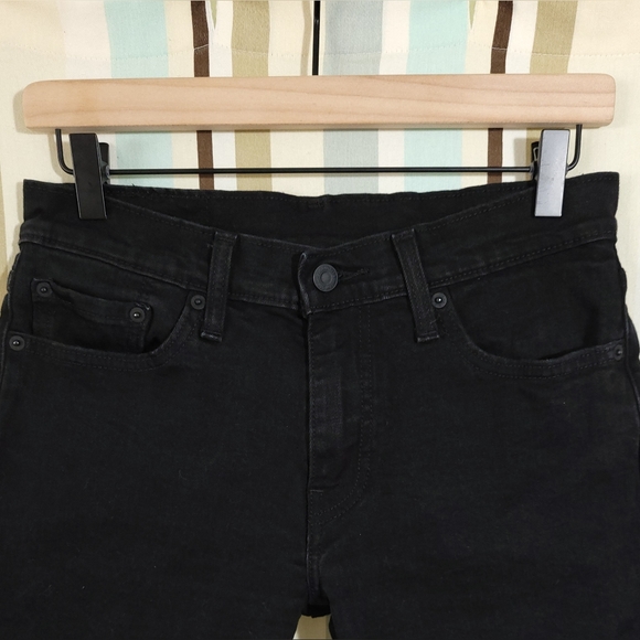 Levi's® Premium 511™ SLIM CUT-OFF 10-11" MEN'S SHORTS, size 29 - Picture 6 of 11